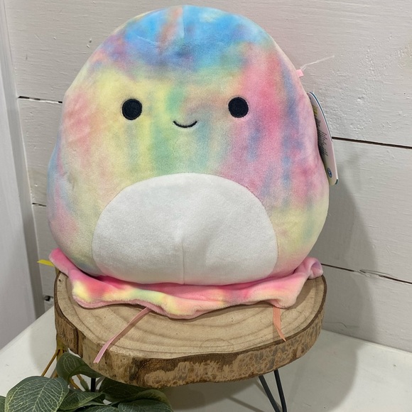 Janet the Jellyfish Squishmallow NWT - Picture 2 of 6
